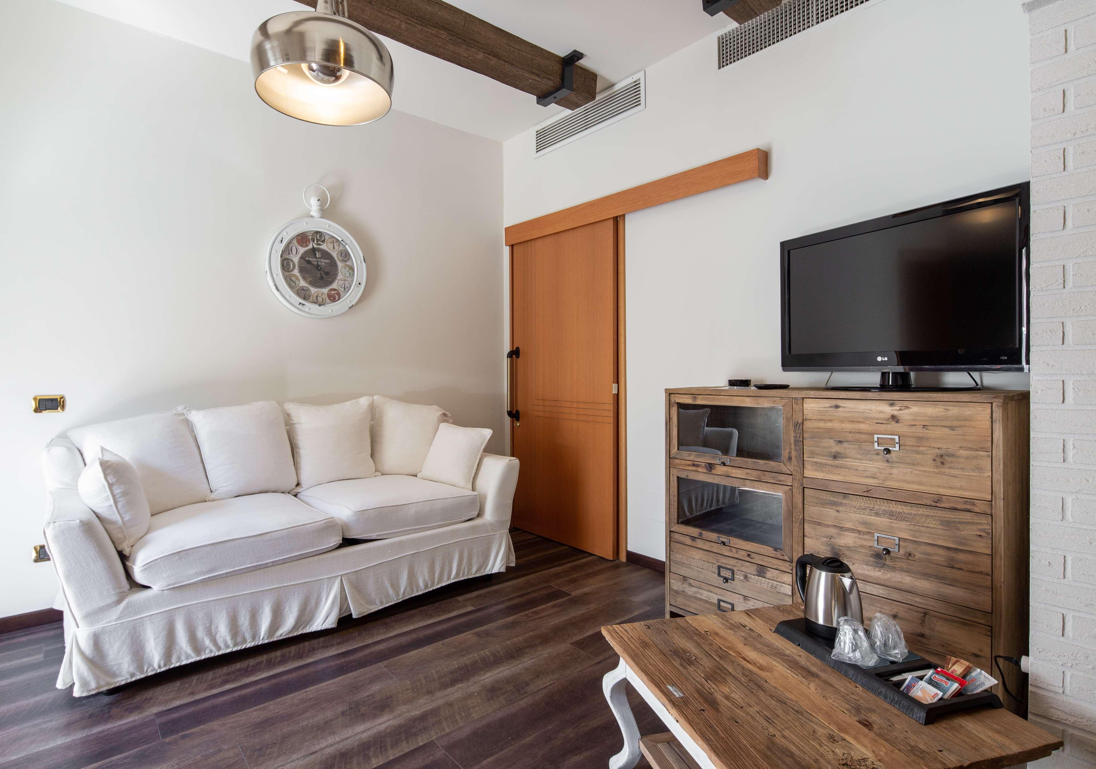 Best Western Maison B Hotel Rimini Exterior photo