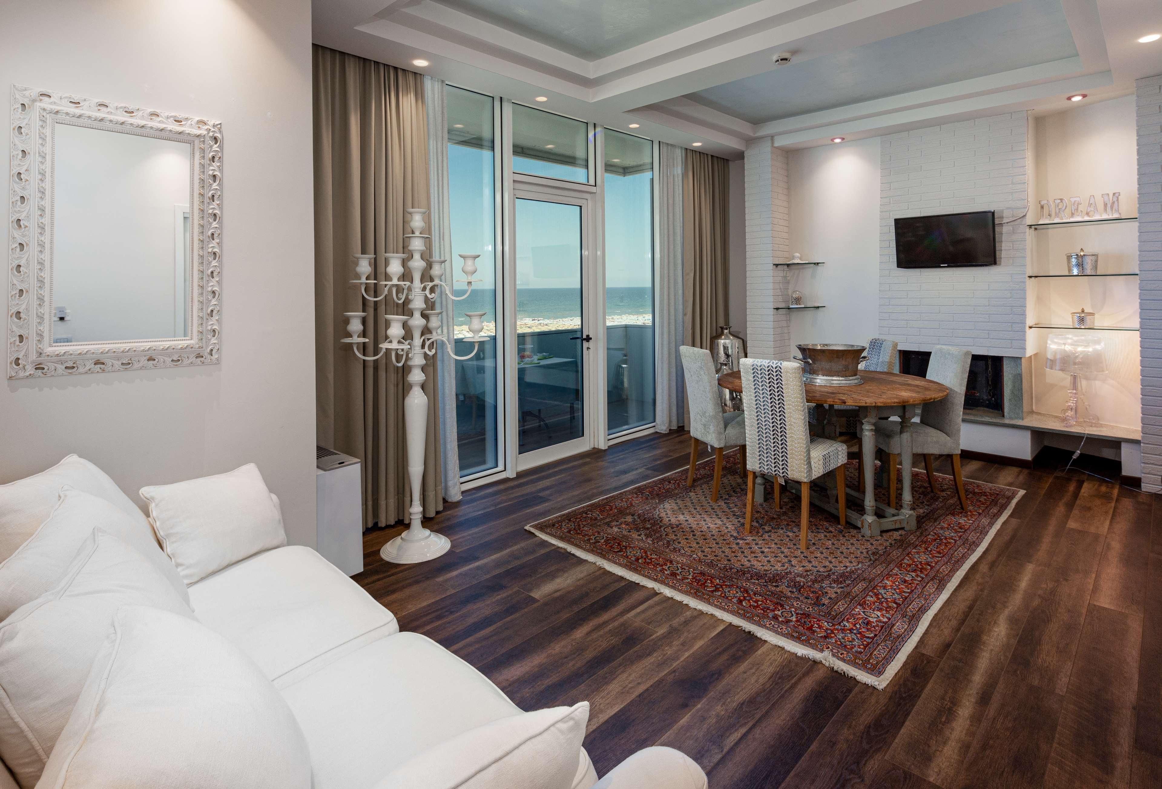 Best Western Maison B Hotel Rimini Exterior photo